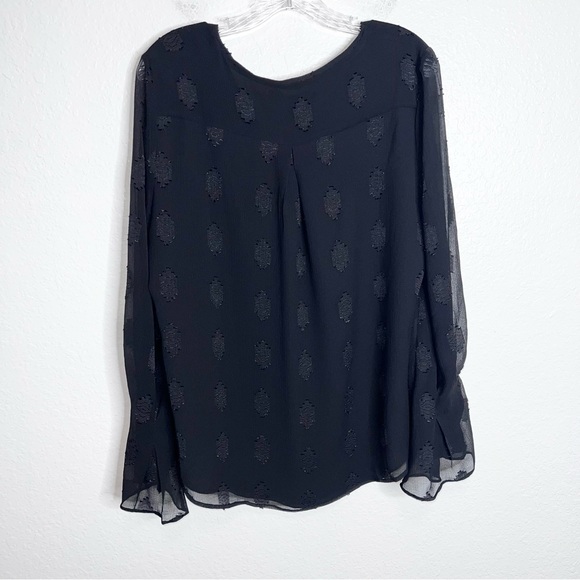 White House Black Market Long Sleeve V-Neck Clip Dot Blouse Size Large - Picture 9 of 10
